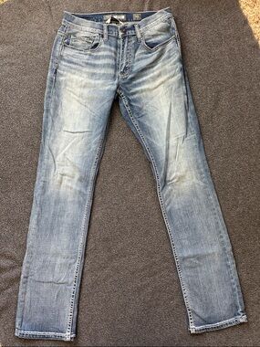 BKE Straight Light Blue Wash Men’s Jeans; 30L